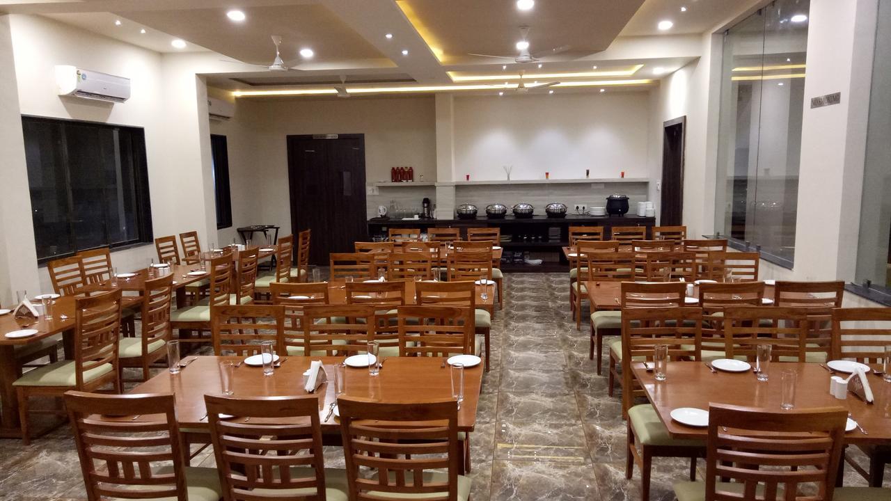 Swati Svasti 3B Hotel Dwārka Bagian luar foto